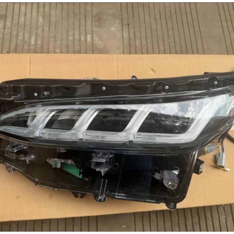 Lampu depan Headlamp Fortuner Legender original