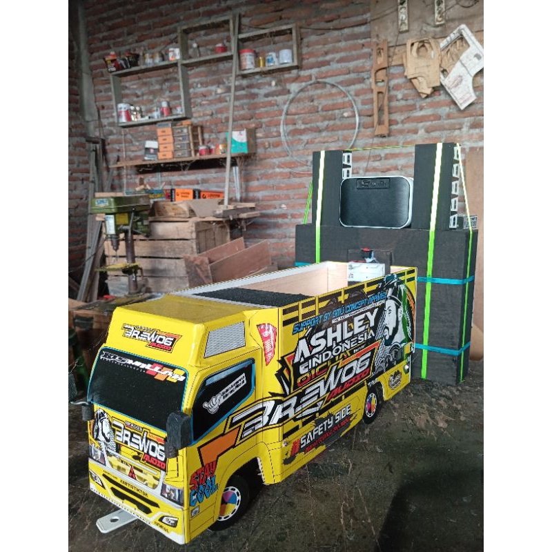 MINIATUR TRUK SOUND SYSTEM