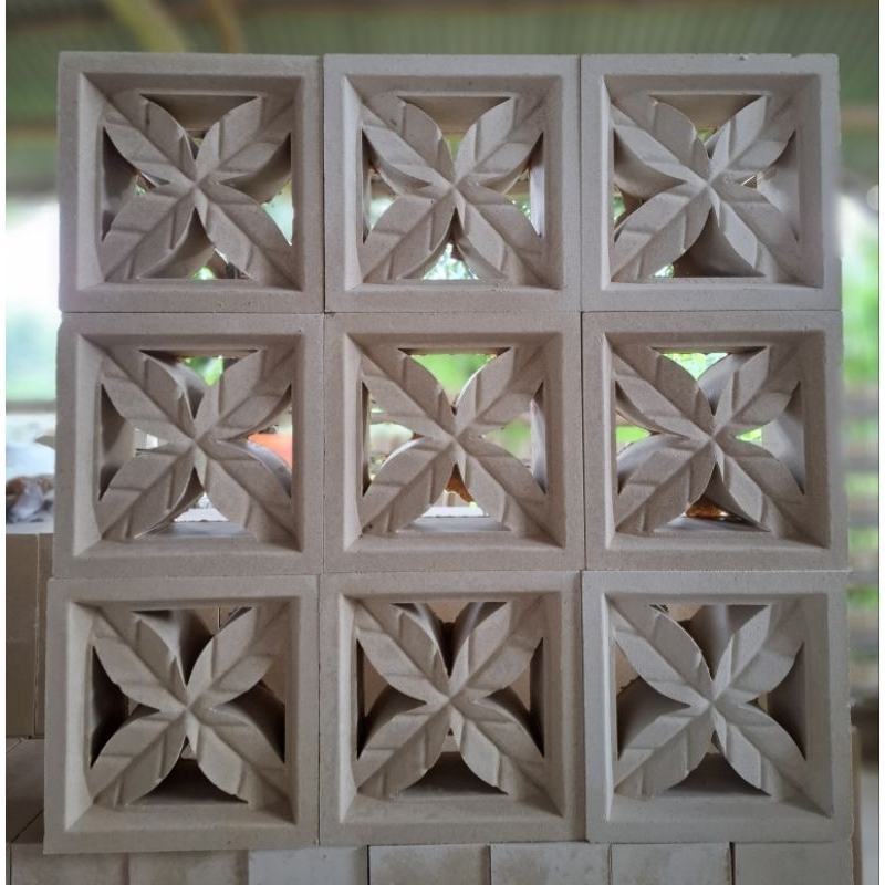 Roster beton motif Daun | Loster beton lubang angin