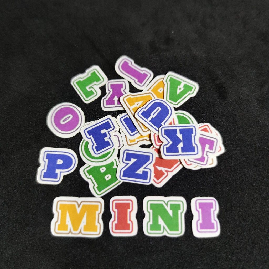 

isi 26 pcs mini stiker huruf besar stiker huruf ukuran kecil