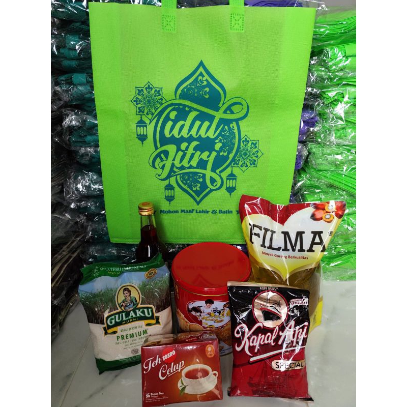 

Goodie bag edisi Hari Raya Iedul Fitri ukuran 38 x 40 x 10 cm isi 12 pcs /tas hajatan/tas box/tas souvenir/tas serbaguna