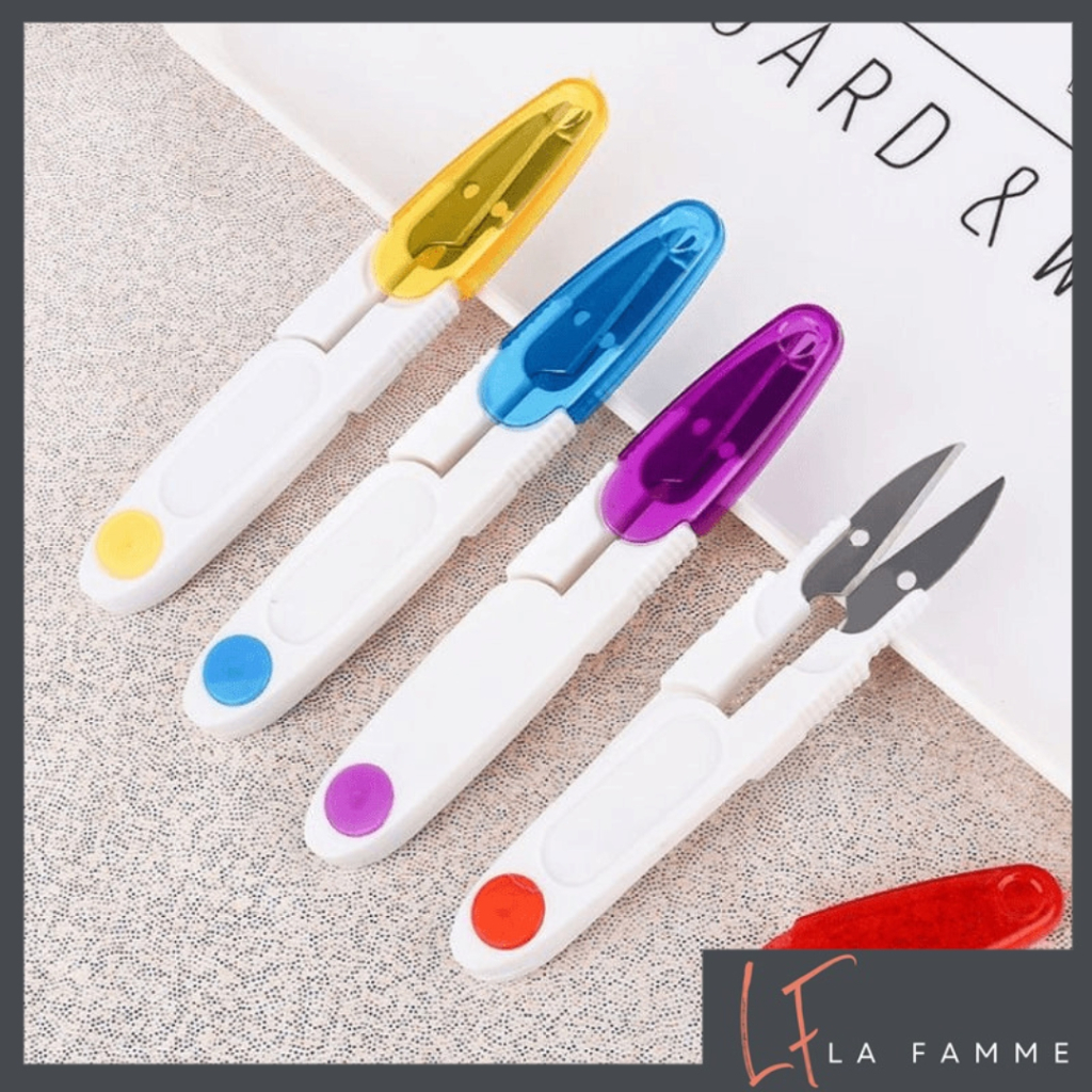 

Gunting Benang Tutup / Gunting Cekris Buang Benang Bahan Plastik Dengan Tutup - MG016