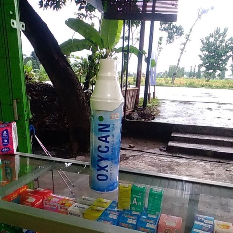 OXYCAN PURE OXYGEN IN PRACTICAL CAN