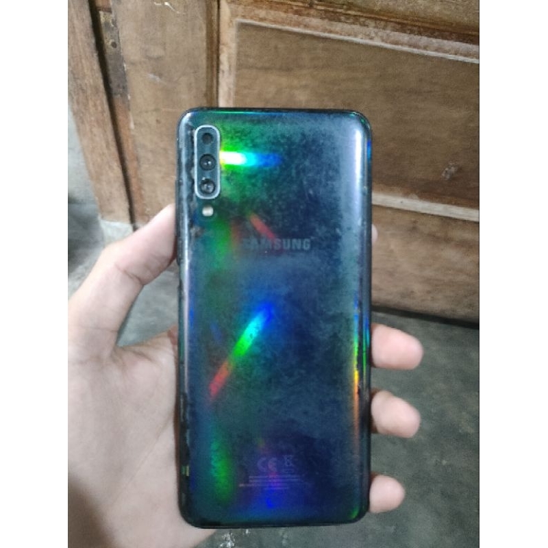 Samsung a70 minus