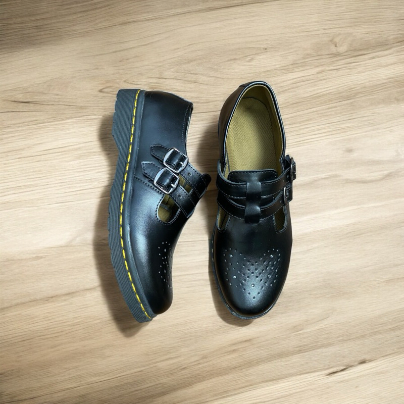 sepatu docmart wanita kekinian “Zeline shoes”