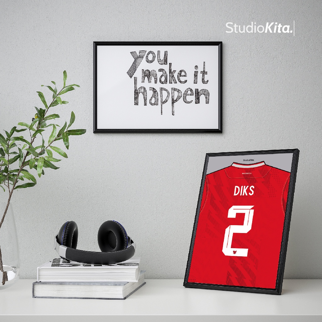 Pajangan Jersey Debut Pemain Timnas 21x30 cm | Jersey Bersejarah | Untuk Tanda Tangan Pemain | Hiasa