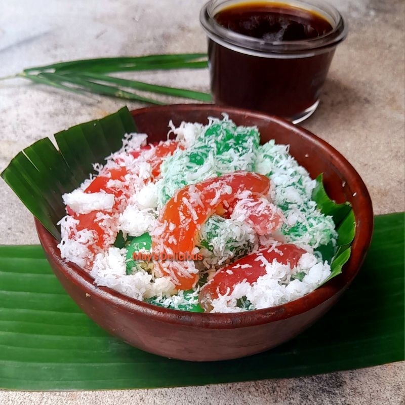 

Cenil kue basah tradiaional