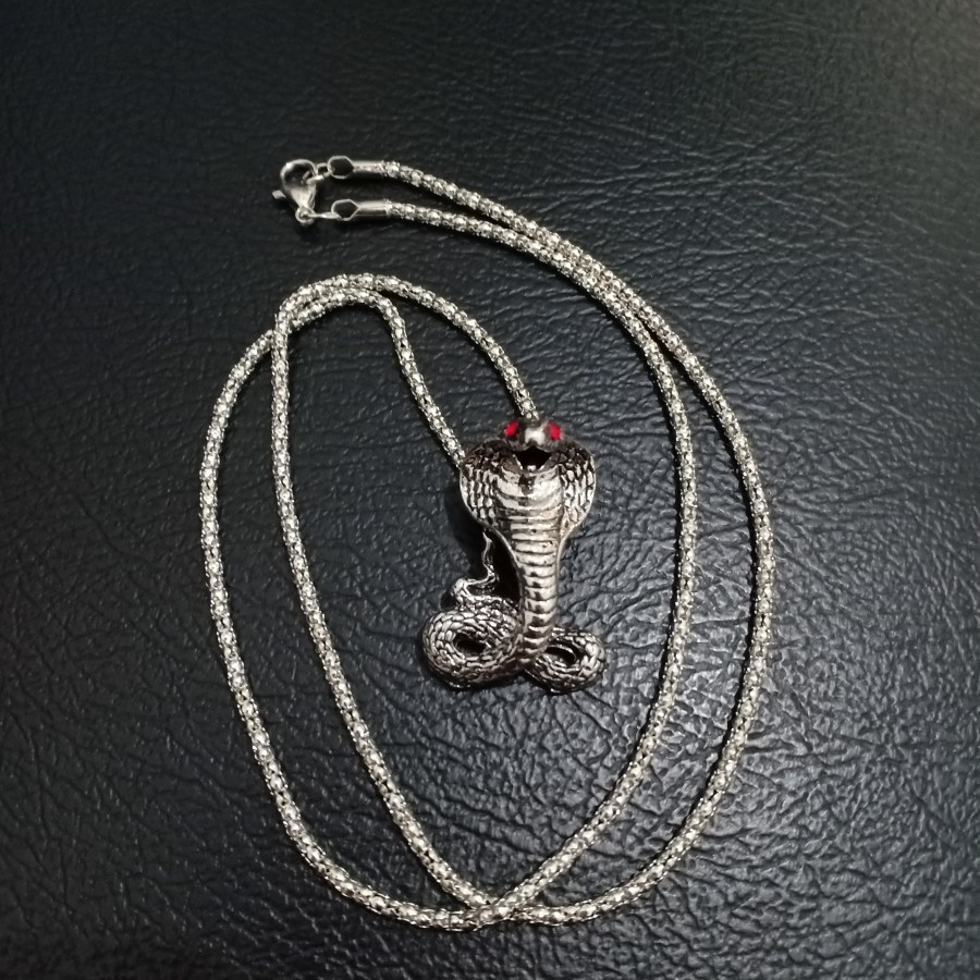 Ippeo - NC0060 - Necklace Kalung Pria Liontin Ular Cobra Fashion Aksesoris