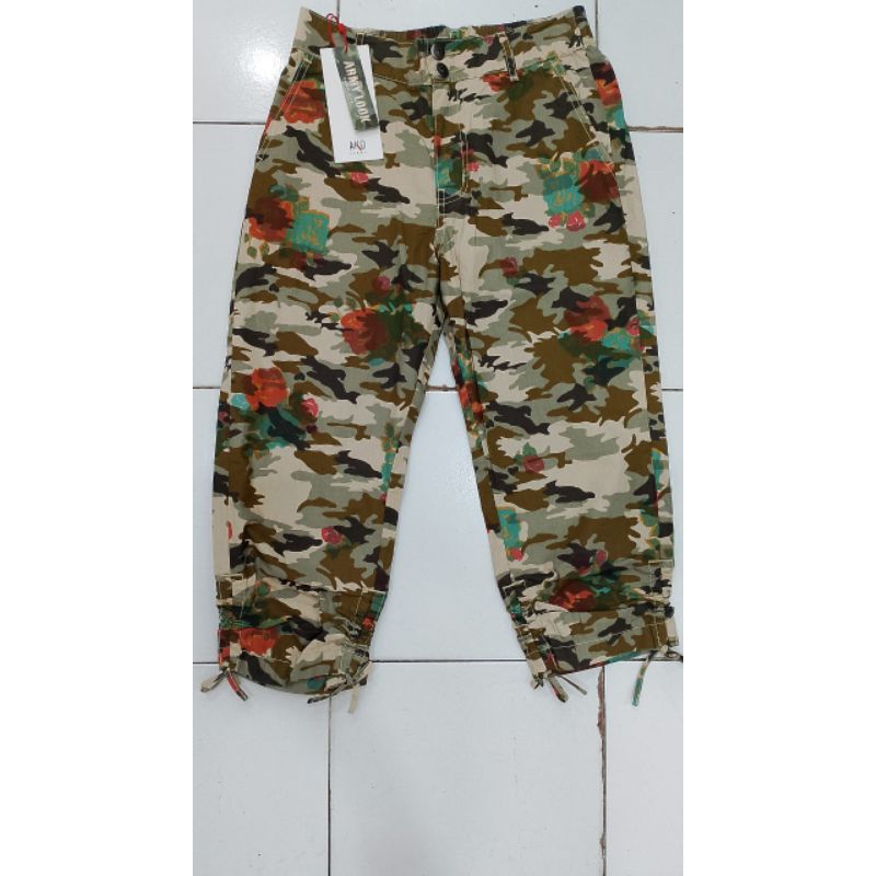 Celana pendek AKO ¾