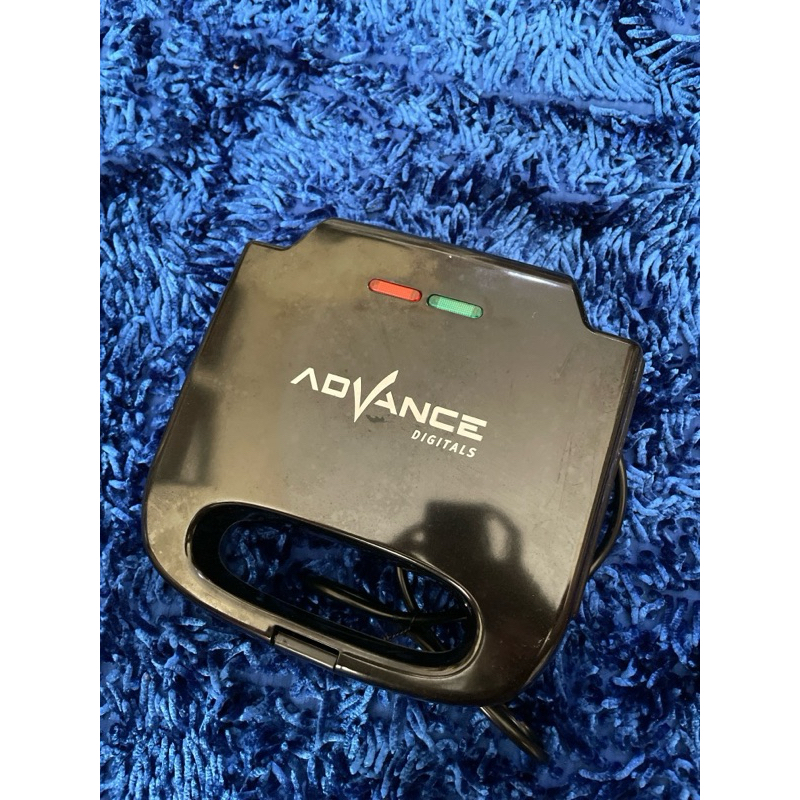 Preloved Sandwich Toaster Advance Hitam