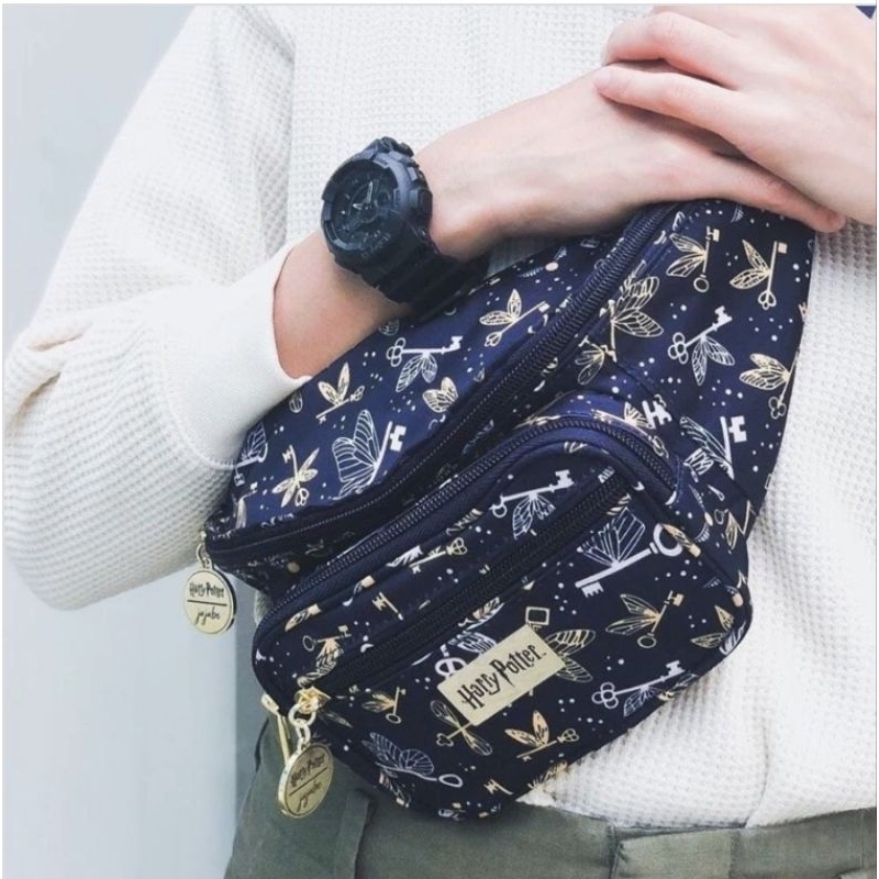 Jujube x Harry Potter Flying Keys Sling Bag Original