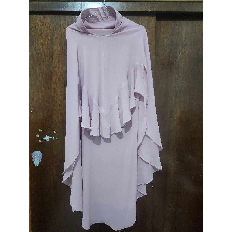 preloved khimar mayesha atelier angelina size M dusty pink light grey