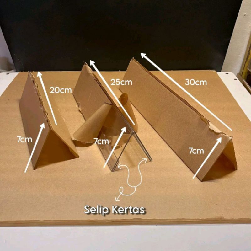 

Akrilik Papan Nama Meja Ukuran 7x20,25,30 Tebal 2mm 2 Sisi