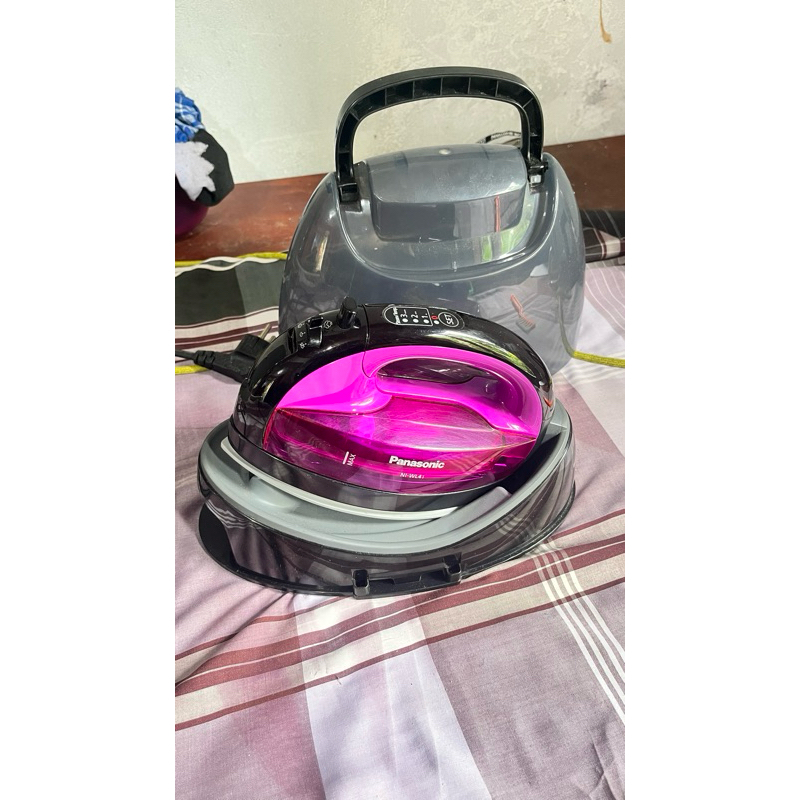 Setrika Uap panasonic