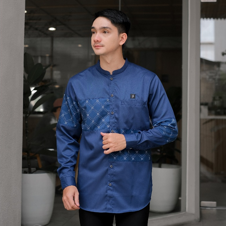 Alanza Kemeja Pria Motif Sublim Baju Kemeja Koko Arkanza Lengan Panjang Warna Biru Navy