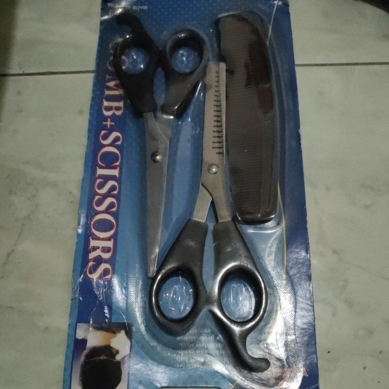 gunting barbershop/ gunting sasak