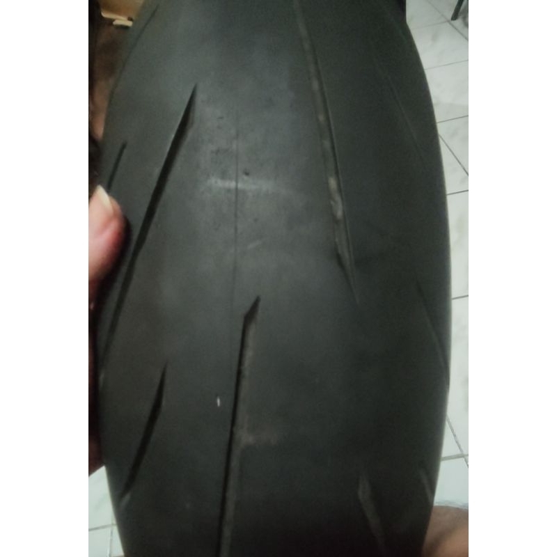 ban battlax s22 180/55 R71 bekas kondisi no tambalan no retak