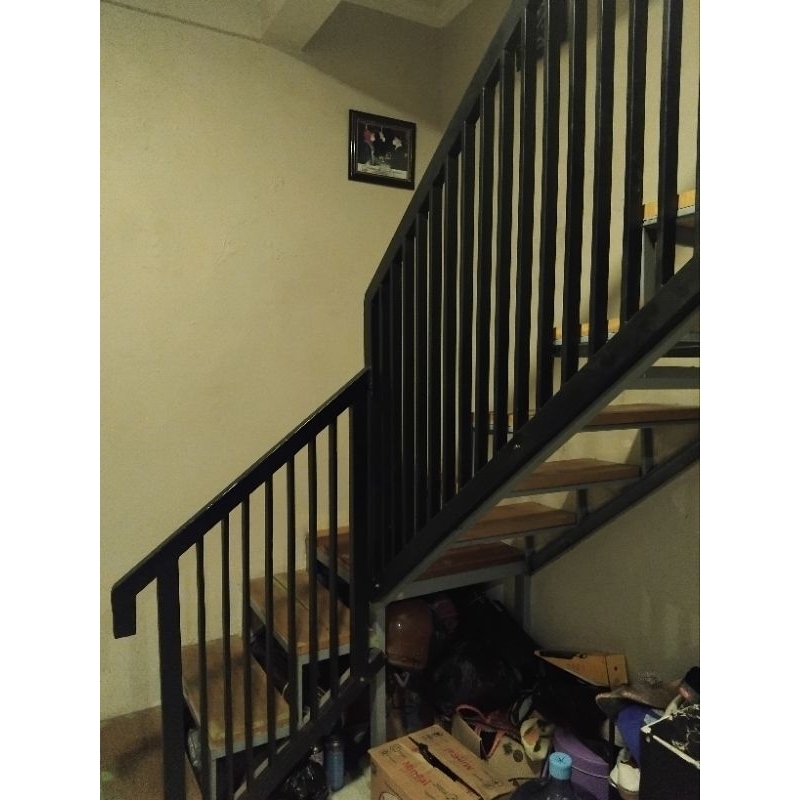 Railing Tangga dan Balkon