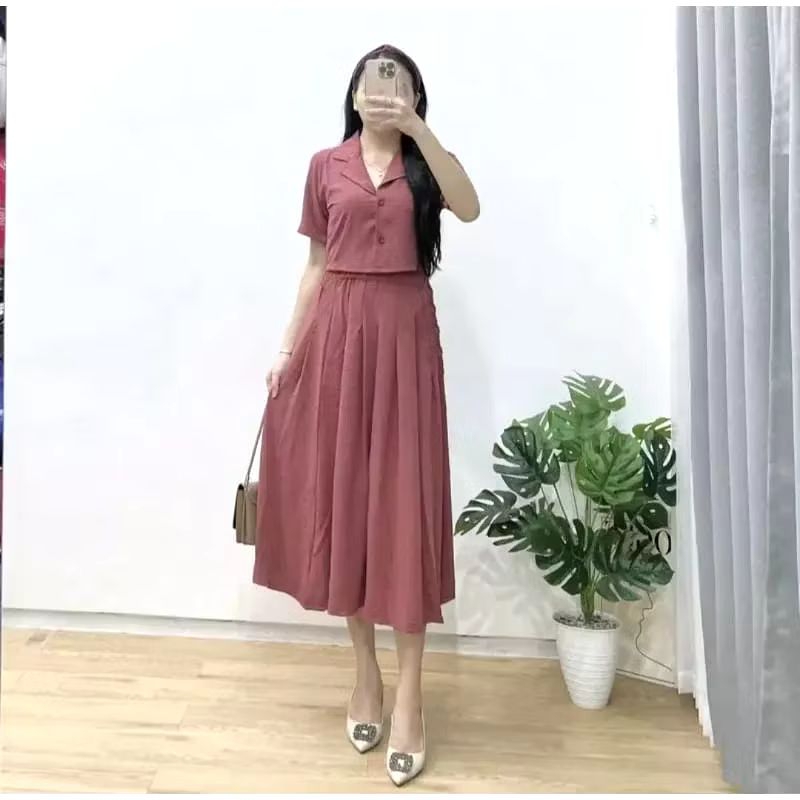 Giya set crinkle free bando/kemeja crop dan rok midi