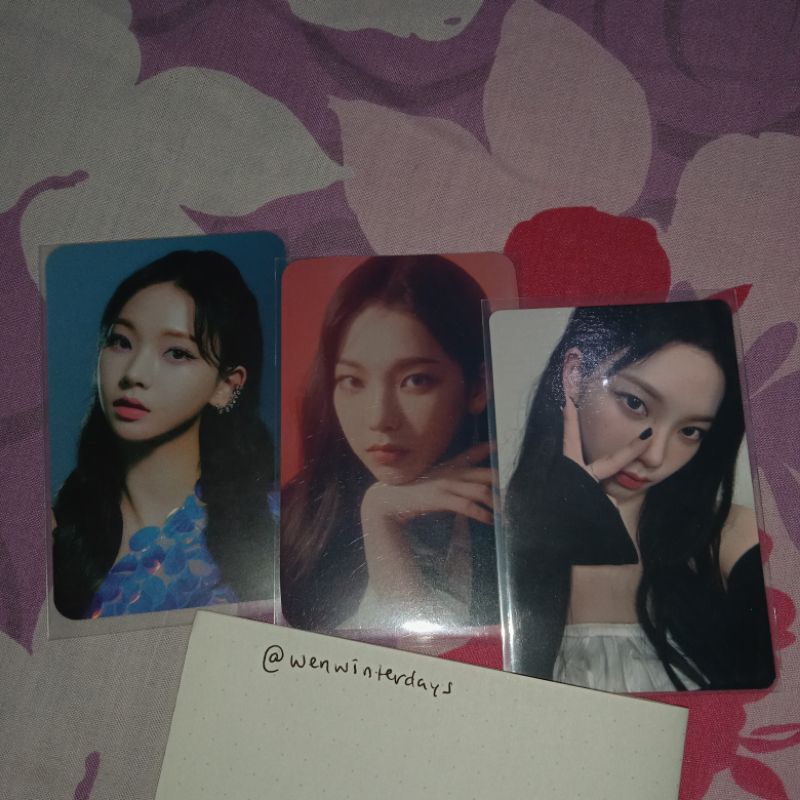 AESPA KARINA PC PHOTOCARD PHOTO CARD SHARING SG SEASON GREETING 2022 2023 BARET FOREVER POUT EMBLEM 