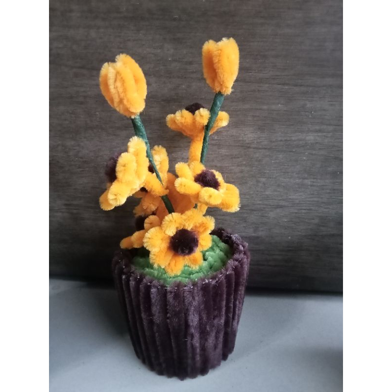 bunga kawat bulu / bunga dari kawat bulu / bunga hias kawat bulu / bunga hias kawat mercy / bunga hi