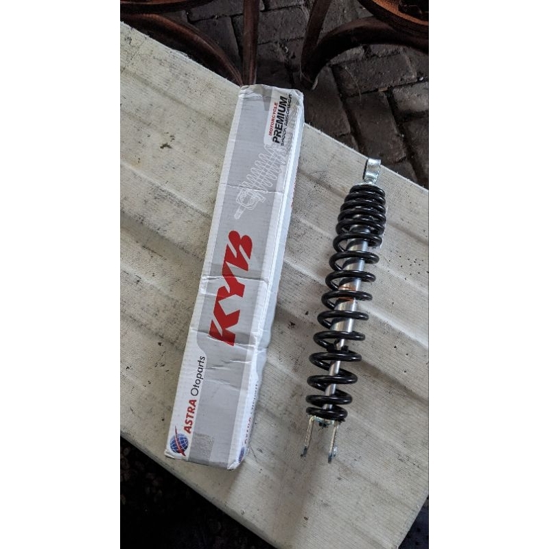 shock motor matic ukuran 300mm kyb premium