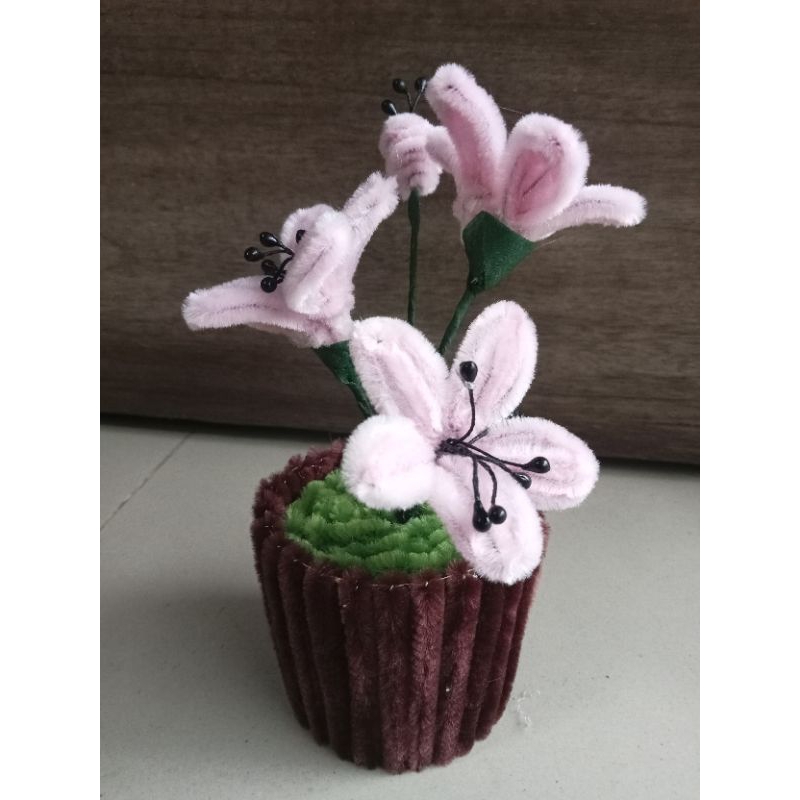 bunga kawat bulu / bunga dari kawat bulu / bunga hias kawat bulu / bunga hias kawat mercy / bunga hi