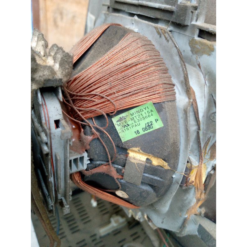 yoke, konde TV tabung slim 21inc merk Polytron non EW.