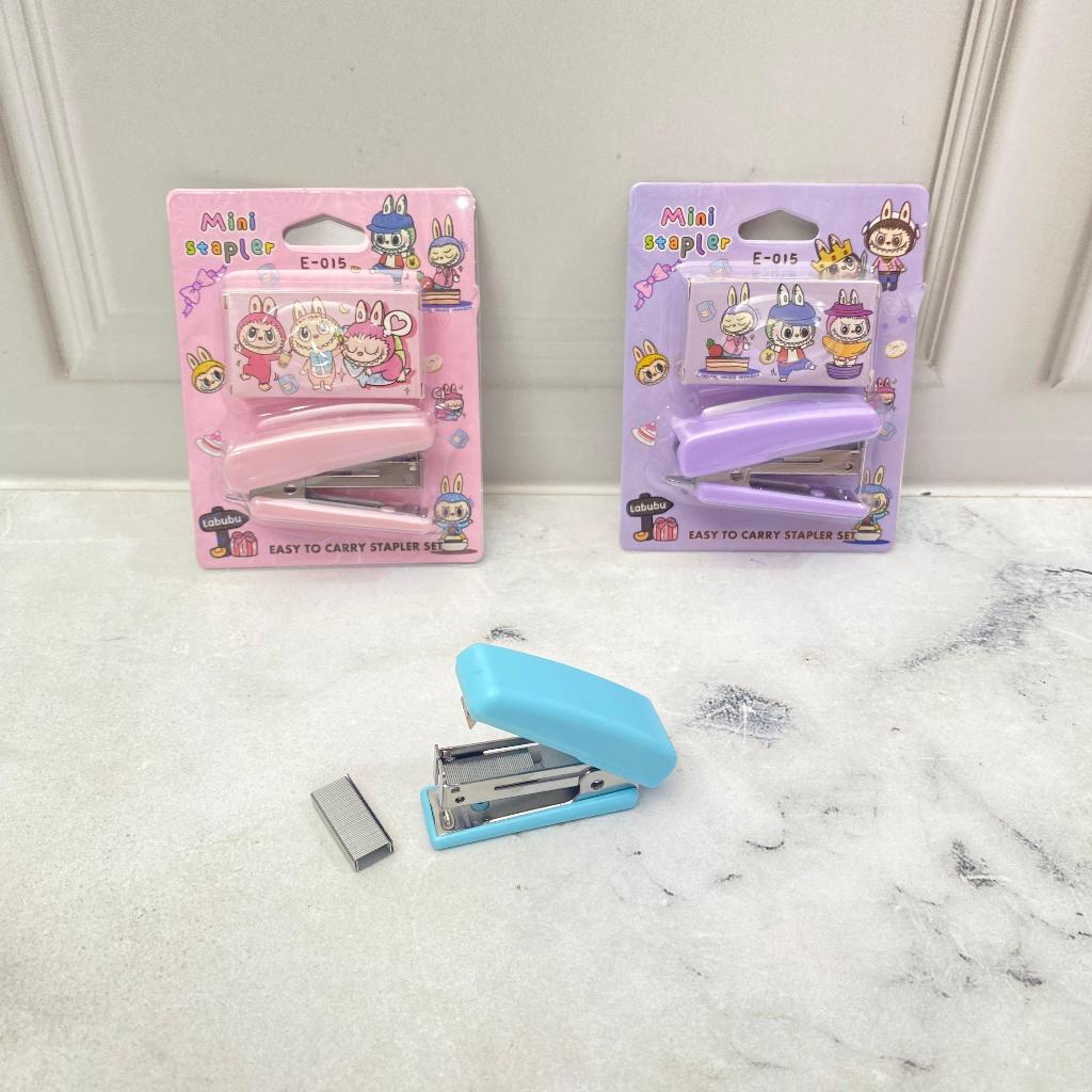 

Stapler Mini Gambar Labubu Kartun Viral Free Refill Bisa COD