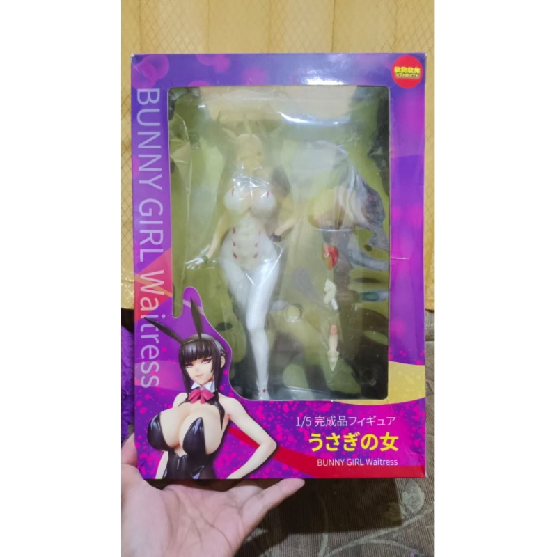 Figure Bunny Girls Waitress Cast Off
