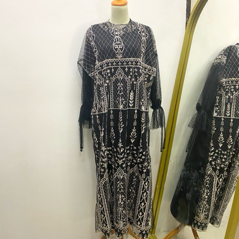 Dress Brukat & Tile Sapto