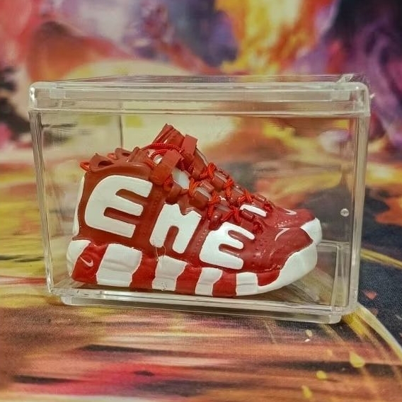 MINI FIGURE BLINDBOX SEPATU SNEAKERS NIKE AIR MORE UPTEMPO X SUPREME AKRILIK