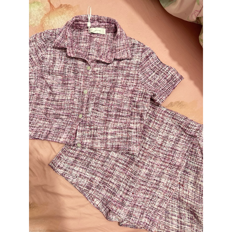 ONE SET MIX & MAX PRELOVED