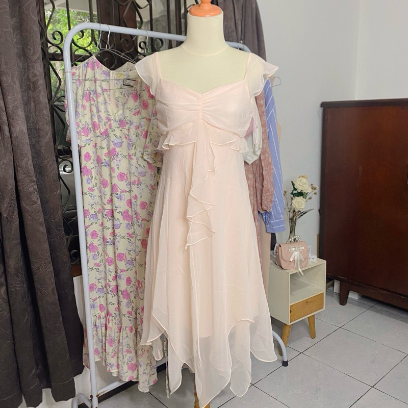 Dress Nadin Amizah - Dress Ibu Peri - Dress Coquette Pink Soft