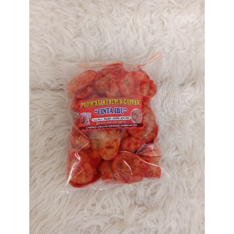 

Geplek dari terigu tepung sagu/kanji dan kucai.berat produk 250gr,rasa balado.oleh-oleh khas Tegal.