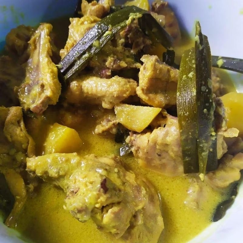 

ayam tuturuga manado