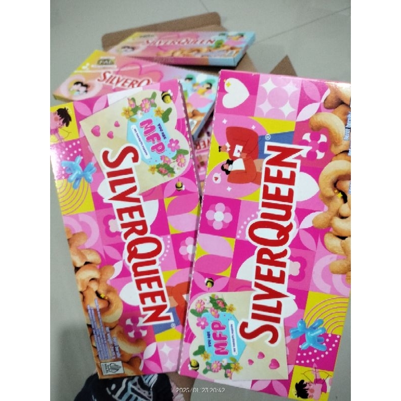 

Coklat Silverqueen