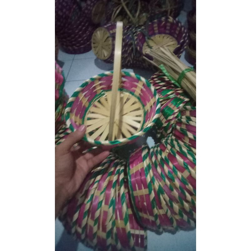 keranjang parcel kecil