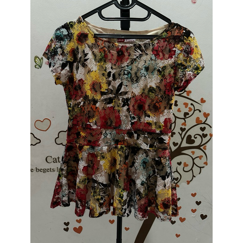 baju blus wanita motif bunga