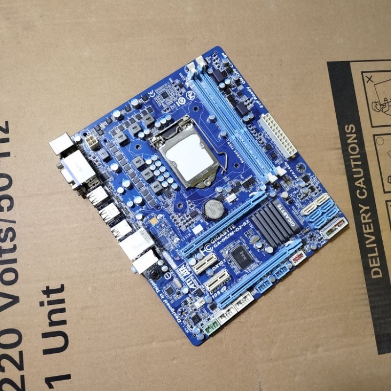Gigabyte H67M Socket 1155 Suport Gen3 Gen2