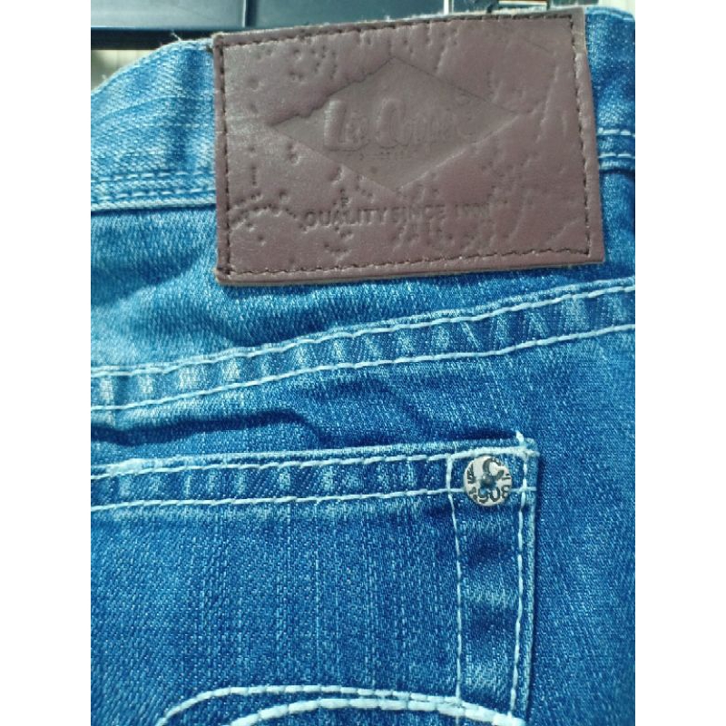 jeans wanita Lee Cooper