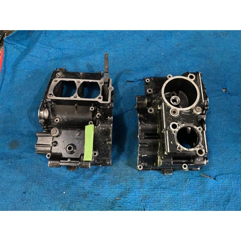 Krengkes rengkes crankcase kalter atas bawah Kawasaki ninja 250 karbu original