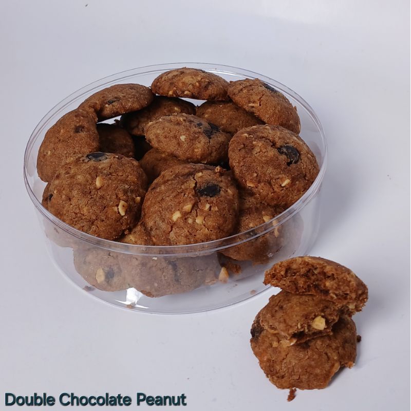 

Kue Kering Double Chocolate Peanut Cookies mika bulat Kemasan 250gr dan 500gr