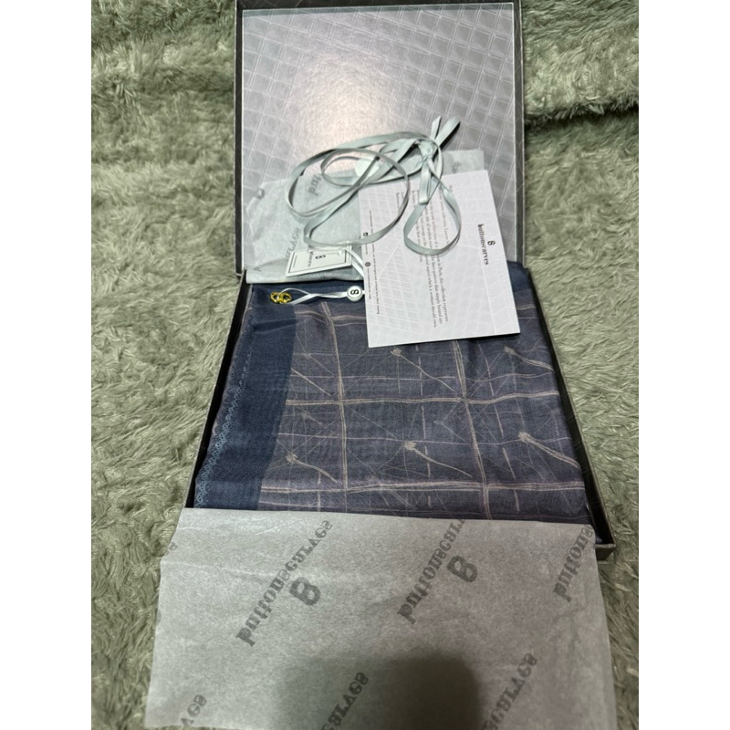 [NEW] BUTTONSCARVES - Louvre extended Infinity