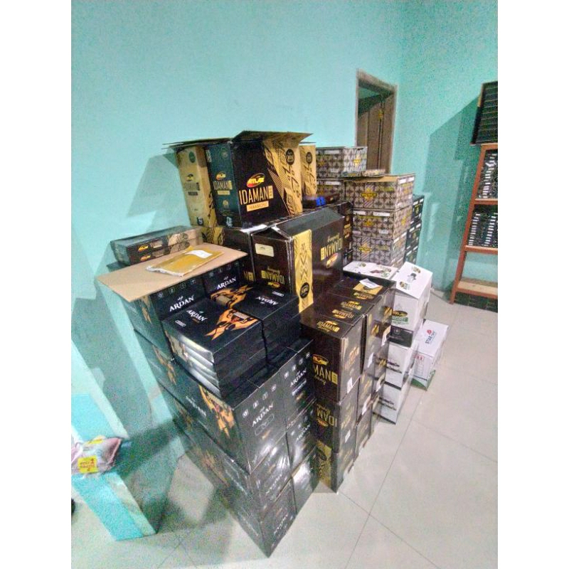 Sarung Ketjubung Platinum Gold SPP Songket Timbul Motif Hitam