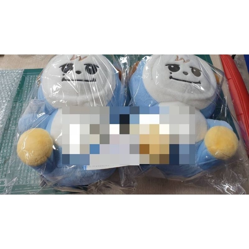 KYUMAE PENGUIN DOLL BOOKED