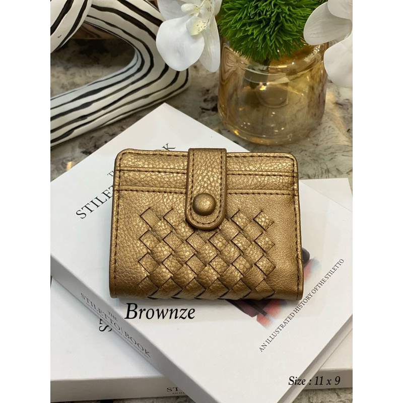 Dompet Wanita Import Sedang / Dompet lipat  Bahan Anyaman di Tambah Slot kartu