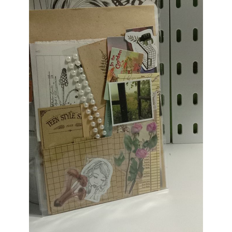 

Journal Kit Scrapbook bujo aesthetic vintage isi 48 pcs dengan sticker mutiara