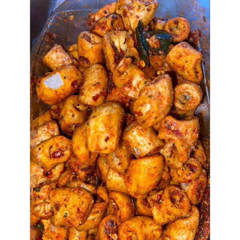 

macaroni sambal daun jeruk 30gr, isi 5 pcs