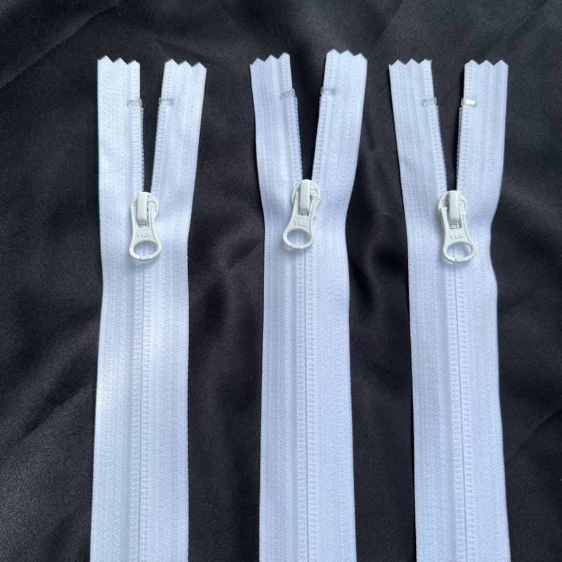 Resleting Anti Air / Zipper Waterproof YKK No.5 @harga/pcs. Warna Putih, Panjang 5.5 - 10 Inchi.